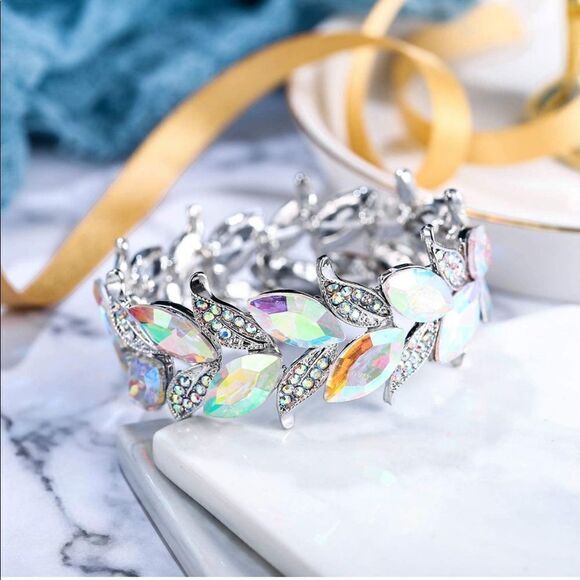 Silver and Iridescent AB Austrian Crystal Leaf Stetchable Bracelet Bangle - Picture 3 of 5